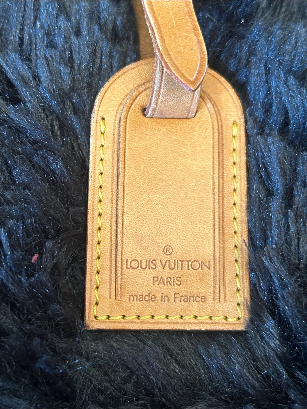 Louis Vuitton 2 small tan leather luggage tags - Picture 2 of 12